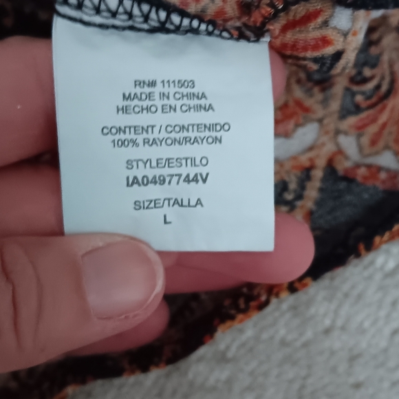 Meraki ~ Boho Black Tan Geometric Cold Shoulder Blouse with Crochet Neckline (L) - Picture 9 of 15